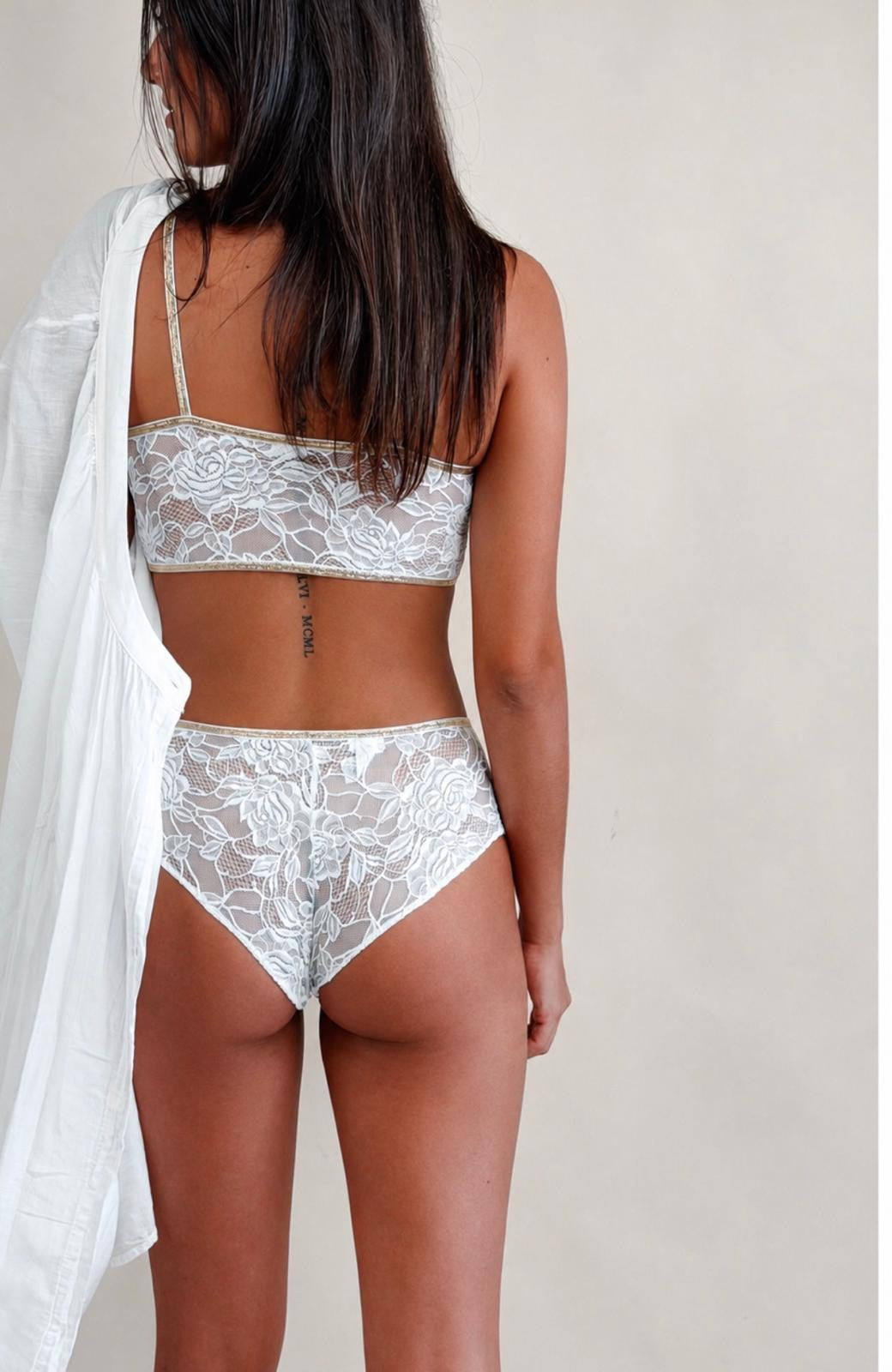 Shorty Georgia Snow Lace